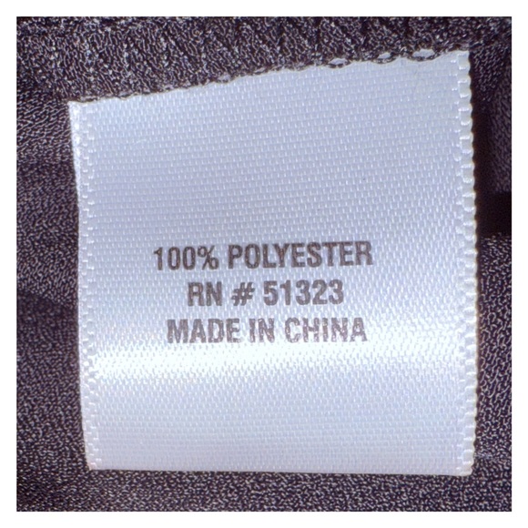 Vince Camuto - Black Ruffle Sleeve Blouse - High-Low Hem - Size 2X - Picture 8 of 10